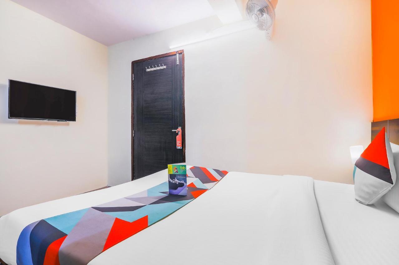 Fabexpress Nalanda Service Apartment Mumbai  Buitenkant foto